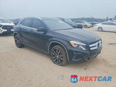 Czwarte zdjęcie samochodu z boku: 2017 MERCEDES-BENZ GLA 250 4MATIC VIN:WDCTG4GB8HJ309304 - miniatura