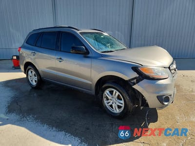 Czwarte zdjęcie samochodu z boku: 2011 HYUNDAI SANTA FE GLS VIN:5XYZGDAB1BG009023 - miniatura