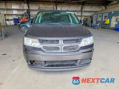 Piąte zdjęcie samochodu w środku: 2016 DODGE JOURNEY SE VIN:3C4PDCAB4GT110907 - miniatura