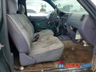 Zdjęcie 10 z 13 samochodu: 1999 TOYOTA TACOMA BASE VIN:4TANL42N8XZ539710 - miniatura