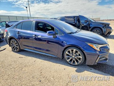 Czwarte zdjęcie samochodu z boku: 2020 TOYOTA COROLLA SE VIN:JTDP4RCE5LJ019432 - miniatura