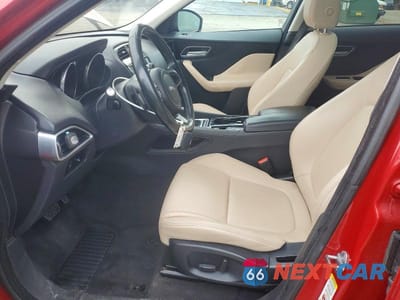 Zdjęcie 7 z 13 samochodu: 2017 JAGUAR F-PACE PREMIUM VIN:SADCJ2BN1HA097606 - miniatura