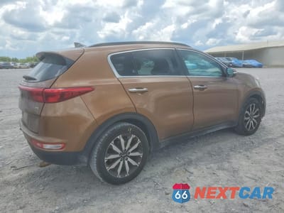 Trzecie zdjęcie samochodu z tyłu: 2018 KIA SPORTAGE EX VIN:KNDPN3AC5J7480202 - miniatura