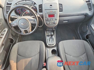Zdjęcie 8 z 13 samochodu: 2013 KIA SOUL + VIN:KNDJT2A69D7766705 - miniatura