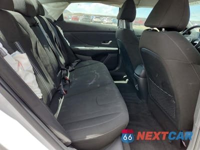 Zdjęcie 10 z 12 samochodu: 2025 HYUNDAI ELANTRA SEL VIN:KMHLS4DG9SU877356 - miniatura