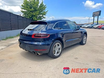 Czwarte zdjęcie samochodu z boku: 2018 PORSCHE MACAN S VIN:WP1AB2A5XJLB34419 - miniatura