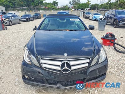 Piąte zdjęcie samochodu w środku: 2011 MERCEDES-BENZ E 350 VIN:WDDKK5GF1BF085981 - miniatura