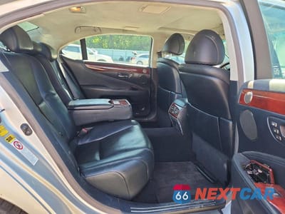 Zdjęcie 10 z 12 samochodu: 2007 LEXUS LS 460L VIN:JTHGL46F675012450 - miniatura