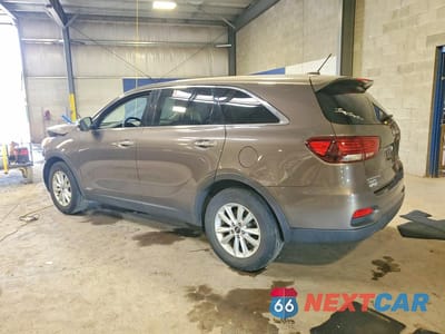 Drugie zdjęcie samochodu z przodu: 2019 KIA SORENTO LX V6 VIN:5XYPGDA50KG572517 - miniatura