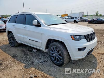 Czwarte zdjęcie samochodu z boku: 2021 JEEP GRAND CHEROKEE LAREDO VIN:1C4RJFAG2MC881520 - miniatura