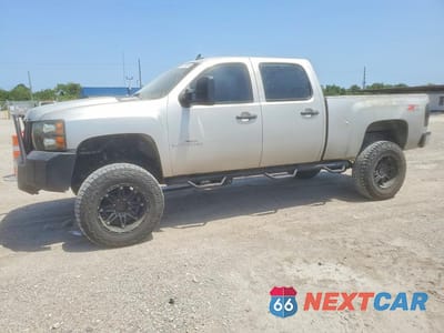 2008 CHEVROLET SILVERADO K2500 HEAVY DUTY 1GCHK23638F193374 - główne zdjęcie licytacji z USA - miniatura