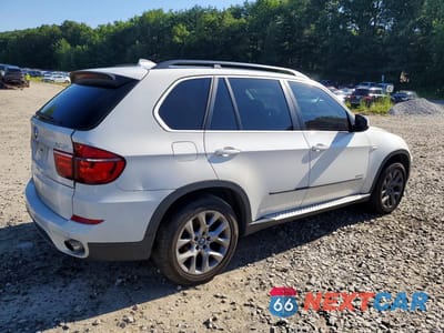Trzecie zdjęcie samochodu z tyłu: 2013 BMW X5 XDRIVE35I VIN:5UXZV4C56D0G57156 - miniatura
