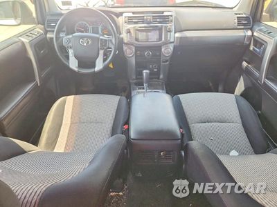 Zdjęcie 8 z 13 samochodu: 2016 TOYOTA 4RUNNER SR5 VIN:JTEZU5JR1G5128665 - miniatura
