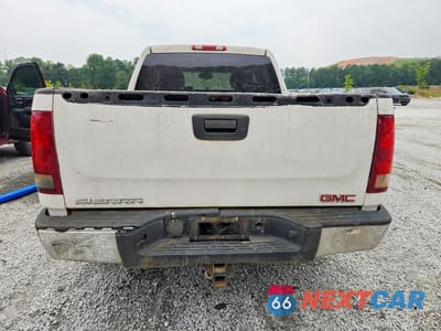 Zdjęcie 6 z 12 samochodu: 2008 GMC SIERRA C1500 VIN:3GTEC13C18G100284 - miniatura