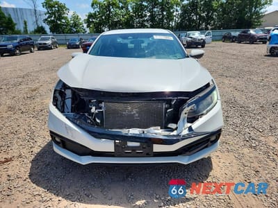 Piąte zdjęcie samochodu w środku: 2019 HONDA CIVIC SPORT VIN:2HGFC2F8XKH521852 - miniatura