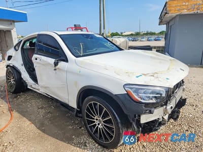 Czwarte zdjęcie samochodu z boku: 2023 MERCEDES-BENZ GLC COUPE 300 4MATIC VIN:W1N0J8EB9PG128026 - miniatura