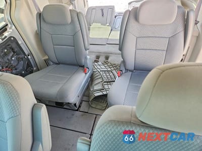 Zdjęcie 10 z 13 samochodu: 2010 CHRYSLER TOWN & COUNTRY TOURING VIN:2A4RR5D16AR226591 - miniatura