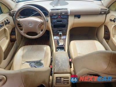 Zdjęcie 8 z 13 samochodu: 2002 MERCEDES-BENZ C 320 VIN:WDBRH64J72F156914 - miniatura