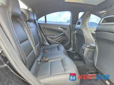 Zdjęcie 10 z 12 samochodu: 2016 MERCEDES-BENZ CLA 250 VIN:WDDSJ4EB2GN392179 - miniatura