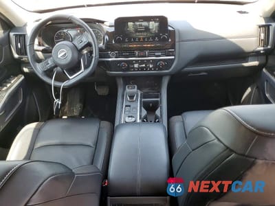 Zdjęcie 8 z 13 samochodu: 2024 NISSAN PATHFINDER SL VIN:5N1DR3CC7RC274477 - miniatura