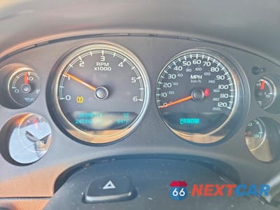 Zdjęcie 9 z 13 samochodu: 2011 GMC YUKON SLE VIN:1GKS2AE07BR231434 - miniatura
