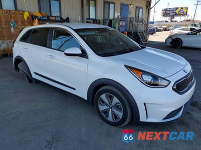Czwarte zdjęcie samochodu z boku: 2018 KIA NIRO FE VIN:KNDCB3LC2J5210117 - miniatura