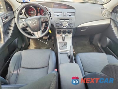 Zdjęcie 8 z 13 samochodu: 2010 MAZDA 3 S VIN:JM1BL1H59A1190883 - miniatura