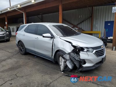 Czwarte zdjęcie samochodu z boku: 2020 CHEVROLET EQUINOX LT VIN:2GNAXUEV7L6164750 - miniatura