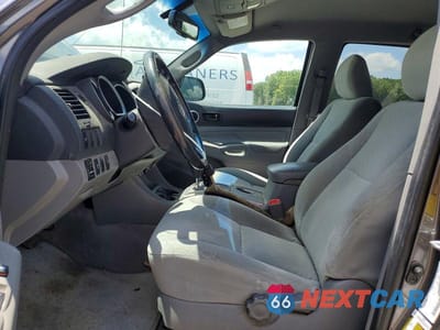 Zdjęcie 7 z 12 samochodu: 2011 TOYOTA TACOMA DOUBLE CAB VIN:5TFLU4EN8BX009679 - miniatura