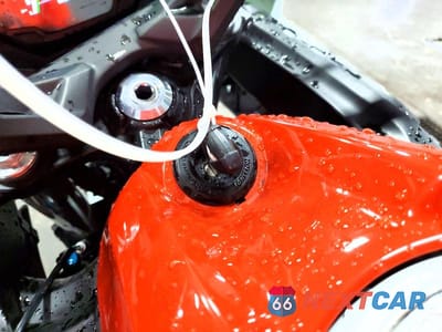 Zdjęcie 8 z 9 samochodu: 2023 KAWASAKI EX650 R VIN:ML5EXER14PDA90148 - miniatura