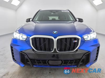 Piąte zdjęcie samochodu w środku: 2026 BMW X5 M60I VIN:5UX33EU04T9018947 - miniatura