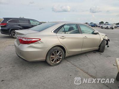 Trzecie zdjęcie samochodu z tyłu: 2016 TOYOTA CAMRY SE VIN:4T1BF1FK7GU128899 - miniatura