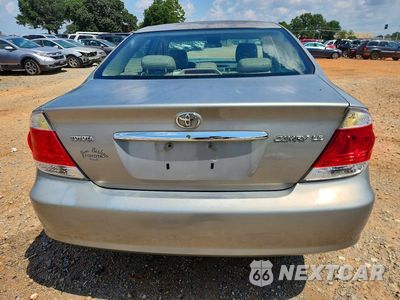 Zdjęcie 6 z 12 samochodu: 2005 TOYOTA CAMRY LE VIN:4T1BE32K65U950210 - miniatura
