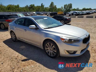 Czwarte zdjęcie samochodu z boku: 2016 KIA CADENZA LUXURY VIN:KNALN4D78G5208022 - miniatura