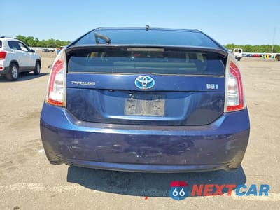 Zdjęcie 6 z 13 samochodu: 2015 TOYOTA PRIUS TWO VIN:JTDKN3DU7F0439777 - miniatura
