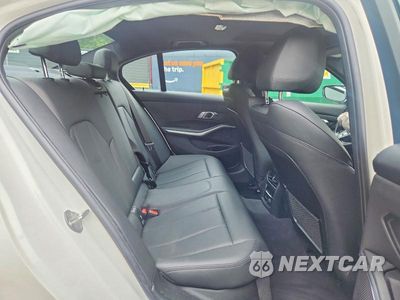 Zdjęcie 10 z 12 samochodu: 2019 BMW 330XI VIN:WBA5R7C58KFH30203 - miniatura