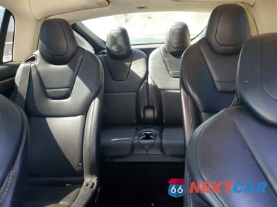 Zdjęcie 10 z 13 samochodu: 2016 TESLA MODEL X VIN:5YJXCBE2XGF003883 - miniatura