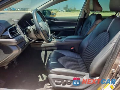 Zdjęcie 7 z 12 samochodu: 2024 TOYOTA CAMRY SE VIN:4T1G11AK0RU248946 - miniatura