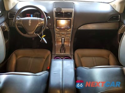 Zdjęcie 8 z 12 samochodu: 2013 LINCOLN MKX VIN:2LMDJ6JK1DBL13757 - miniatura