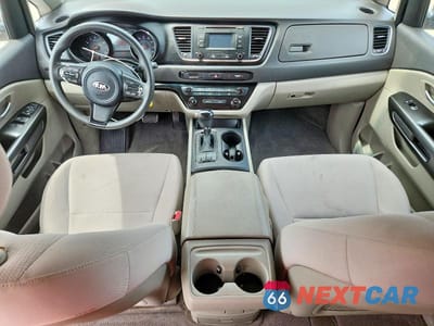 Zdjęcie 8 z 13 samochodu: 2017 KIA SEDONA LX VIN:KNDMB5C16H6241163 - miniatura