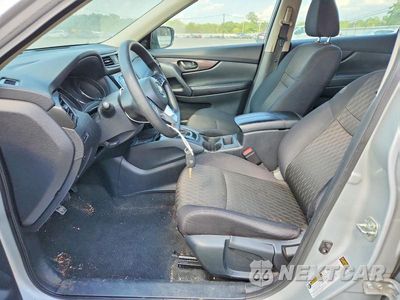 Zdjęcie 7 z 14 samochodu: 2019 NISSAN ROGUE S VIN:5N1AT2MT0KC773298 - miniatura