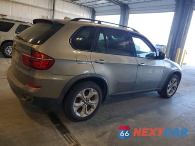 Trzecie zdjęcie samochodu z tyłu: 2011 BMW X5 XDRIVE35I VIN:5UXZV4C59BL403708 - miniatura