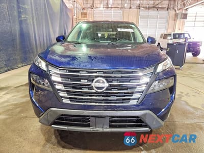 Piąte zdjęcie samochodu w środku: 2025 NISSAN ROGUE SV VIN:5N1BT3BA8SC775277 - miniatura