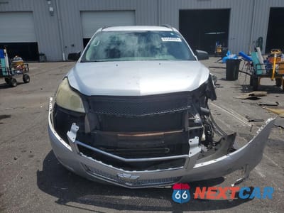 Piąte zdjęcie samochodu w środku: 2011 CHEVROLET TRAVERSE LS VIN:1GNKREED8BJ126277 - miniatura