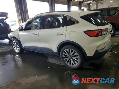 Drugie zdjęcie samochodu z przodu: 2020 FORD ESCAPE TITANIUM VIN:1FMCU9J90LUB19517 - miniatura