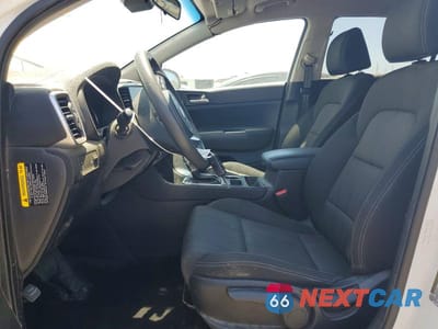 Zdjęcie 7 z 12 samochodu: 2022 KIA SPORTAGE LX VIN:KNDPM3AC4N7000594 - miniatura