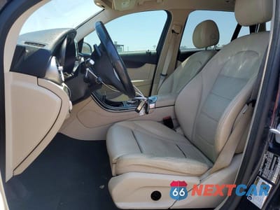 Zdjęcie 7 z 13 samochodu: 2016 MERCEDES-BENZ GLC 300 VIN:WDC0G4JB4GF057483 - miniatura