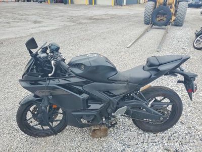 Trzecie zdjęcie samochodu z tyłu: 2025 YAMAHA YFZ320 A VIN:MH3RH25E5SK002979 - miniatura