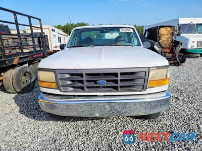Piąte zdjęcie samochodu w środku: 1996 FORD F250 VIN:1FTHF25H1TLA01995 - miniatura
