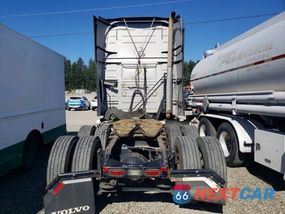 Zdjęcie 6 z 14 samochodu: 2017 VOLVO VN VNL VIN:4V4NC9EH1HN986898 - miniatura